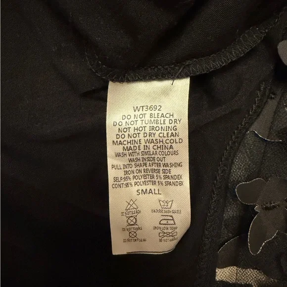 NWT - Black square-neck long-sleeve bodysuit with applique sheer sleeves. Size S - Picture 7 of 7